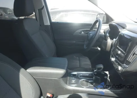 2021 Chevrolet Traverse Ls z USA, uszkodzony, nr VIN 1GNERFKW4MJ246475